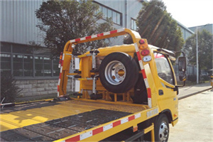 月湖附近汽车搭电救援电话