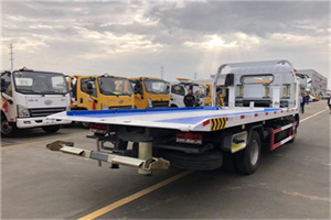 月湖汽车救援补胎